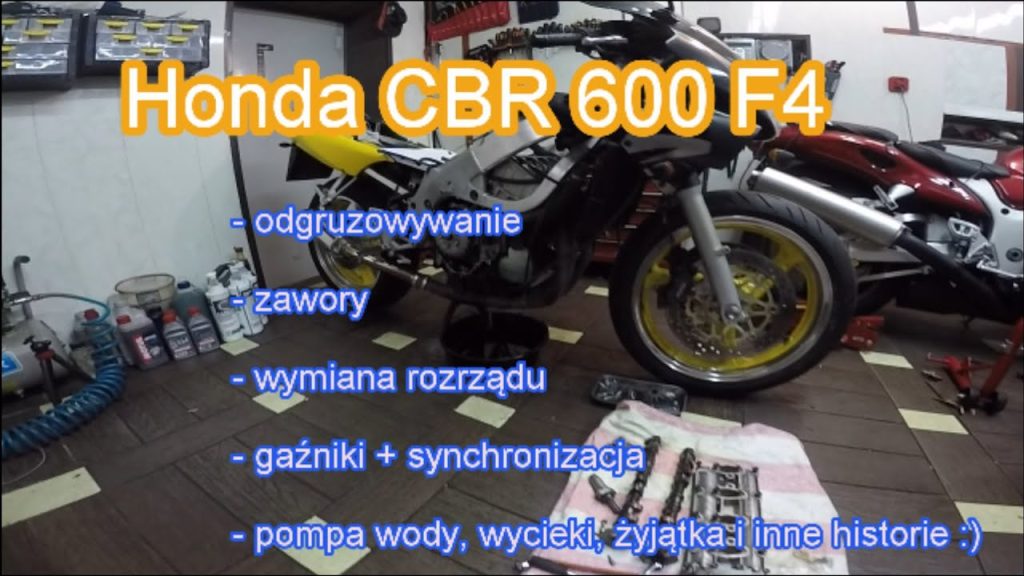 Honda CBR 600 F4 PC35(cz.2) - Akcja odgruzowywanie😱😤. Wytrzyma więcej niż Wam się może wydawać💪😎